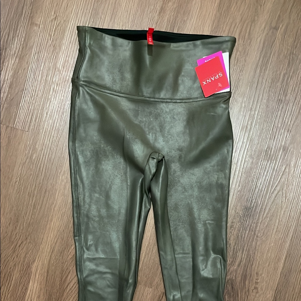 NEW SPANX LEGGINGS